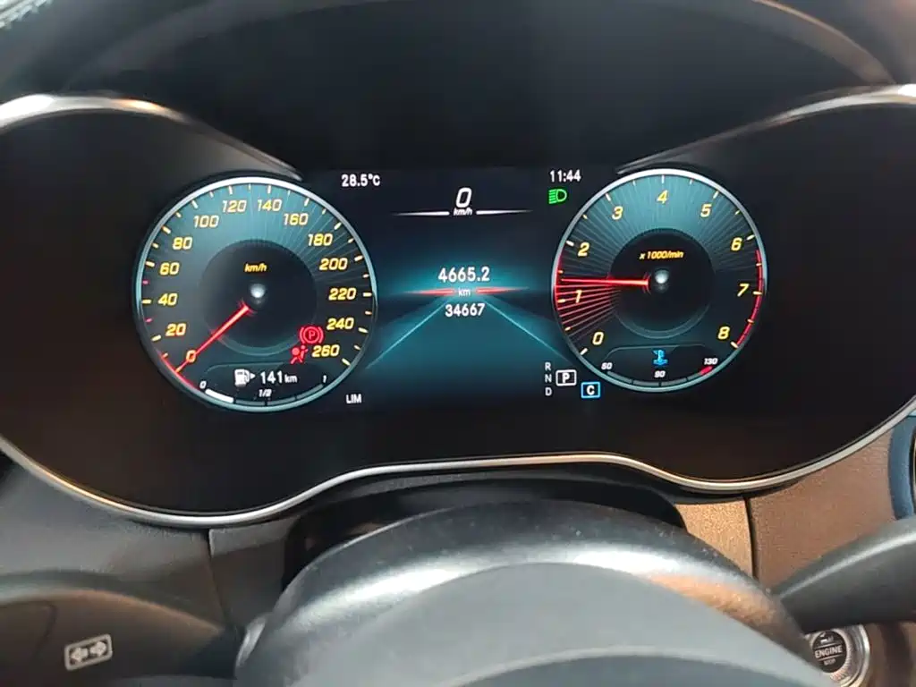 Mercedes-Benz C-Class (Import) — миниатюра 12