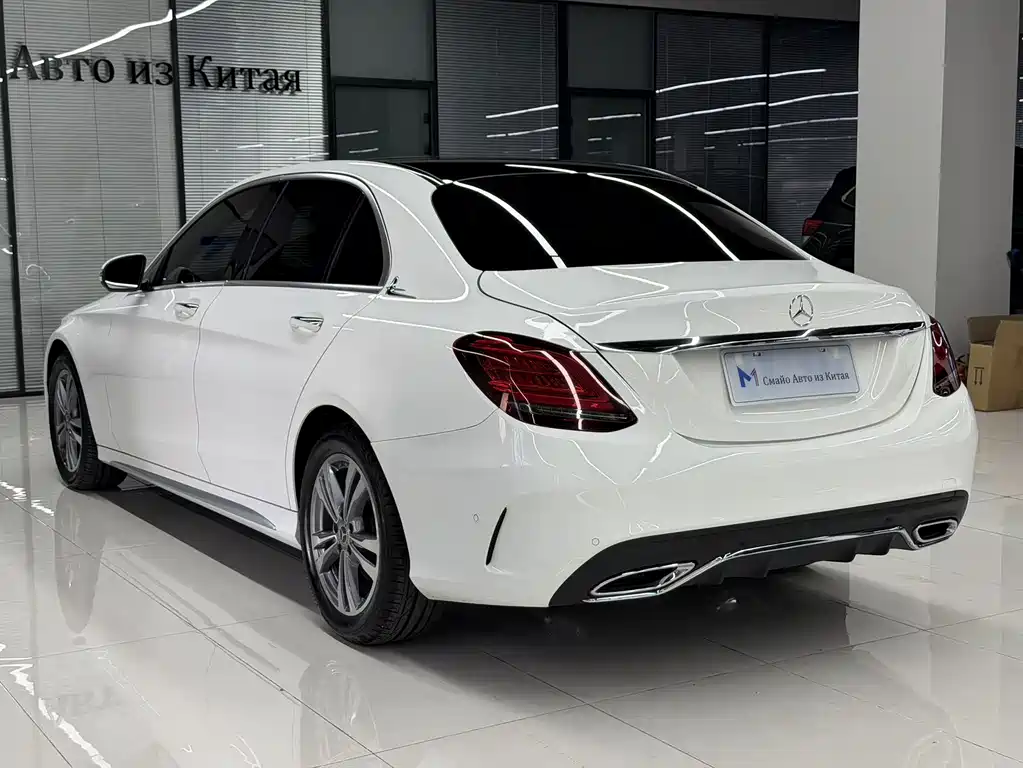 Mercedes-Benz C-Class — миниатюра 5