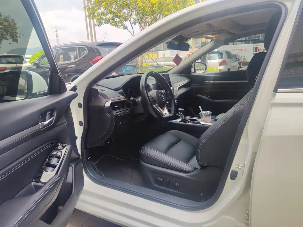 Nissan Teana — миниатюра 6