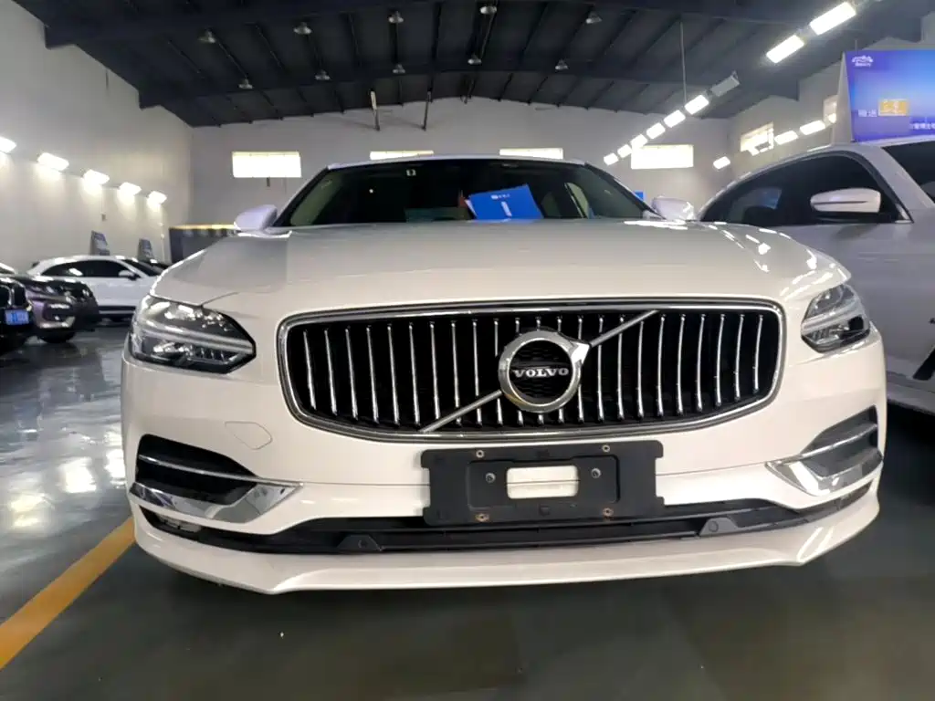 Volvo S90 — миниатюра 3
