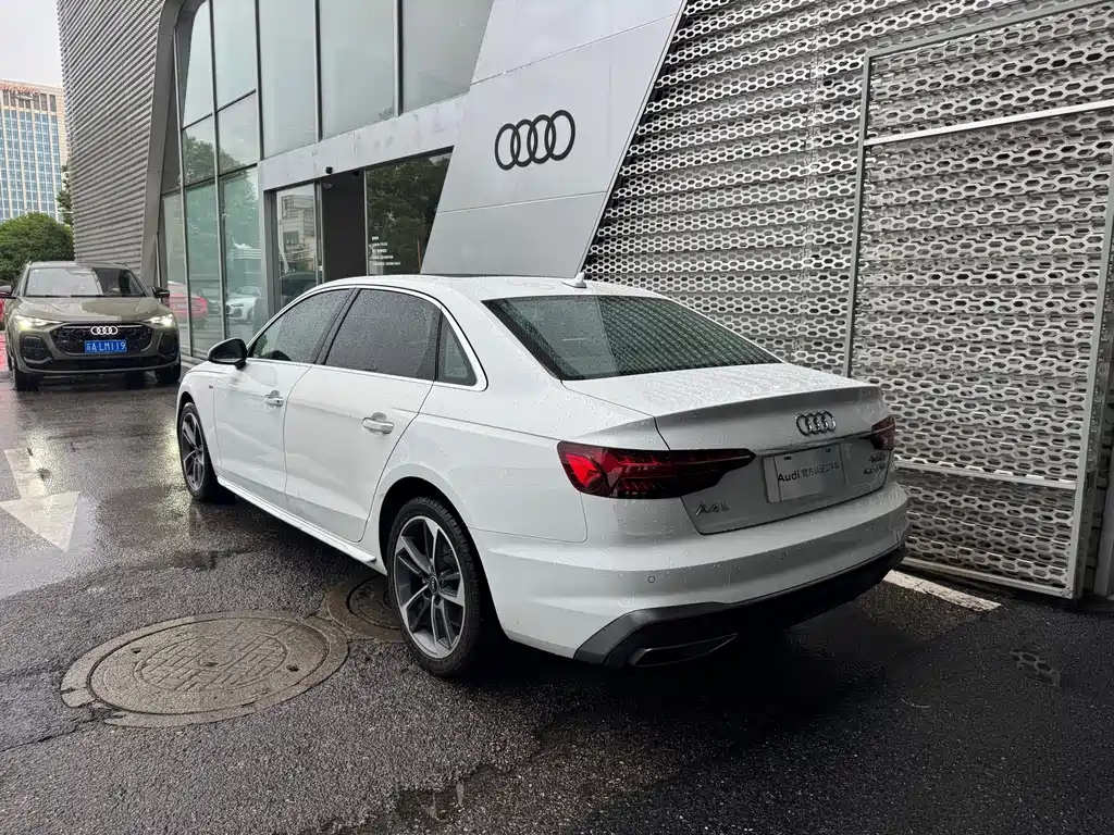 Audi A4L — миниатюра 4