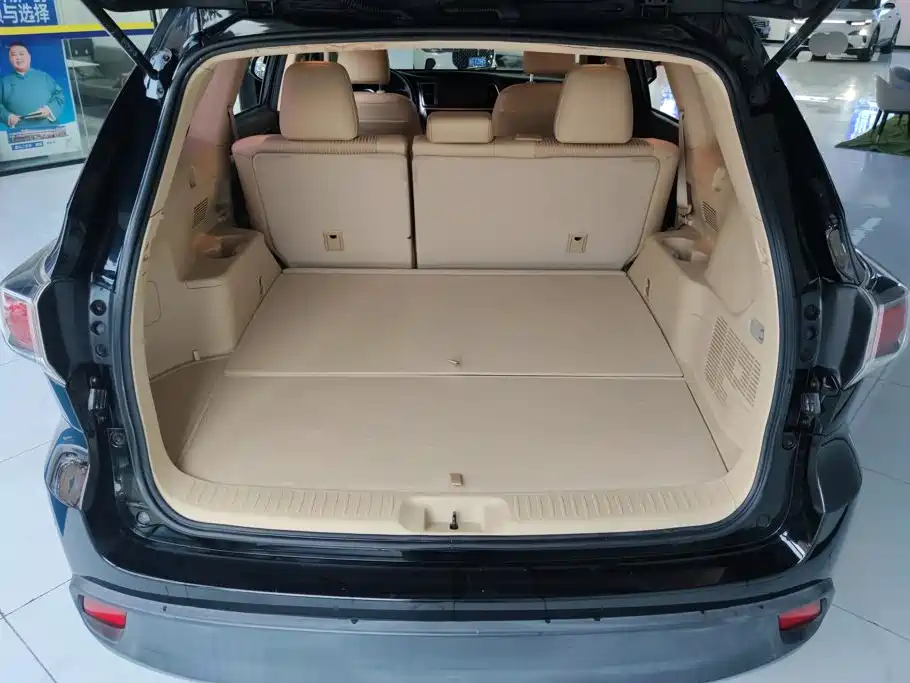 Toyota Highlander — миниатюра 4