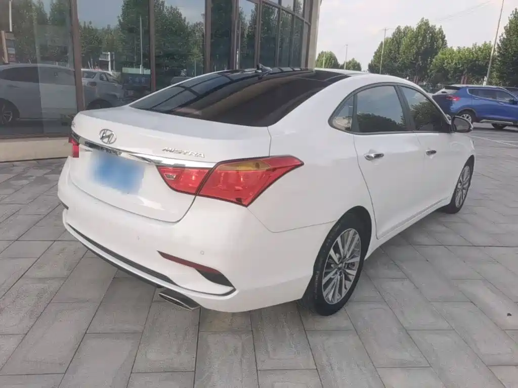 Hyundai Mistra — миниатюра 7