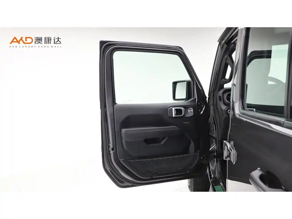 Jeep Wrangler — миниатюра 10
