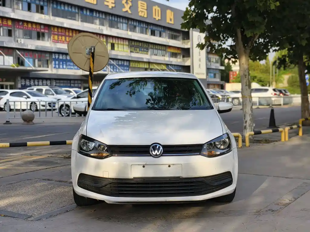 Volkswagen Polo — миниатюра 2