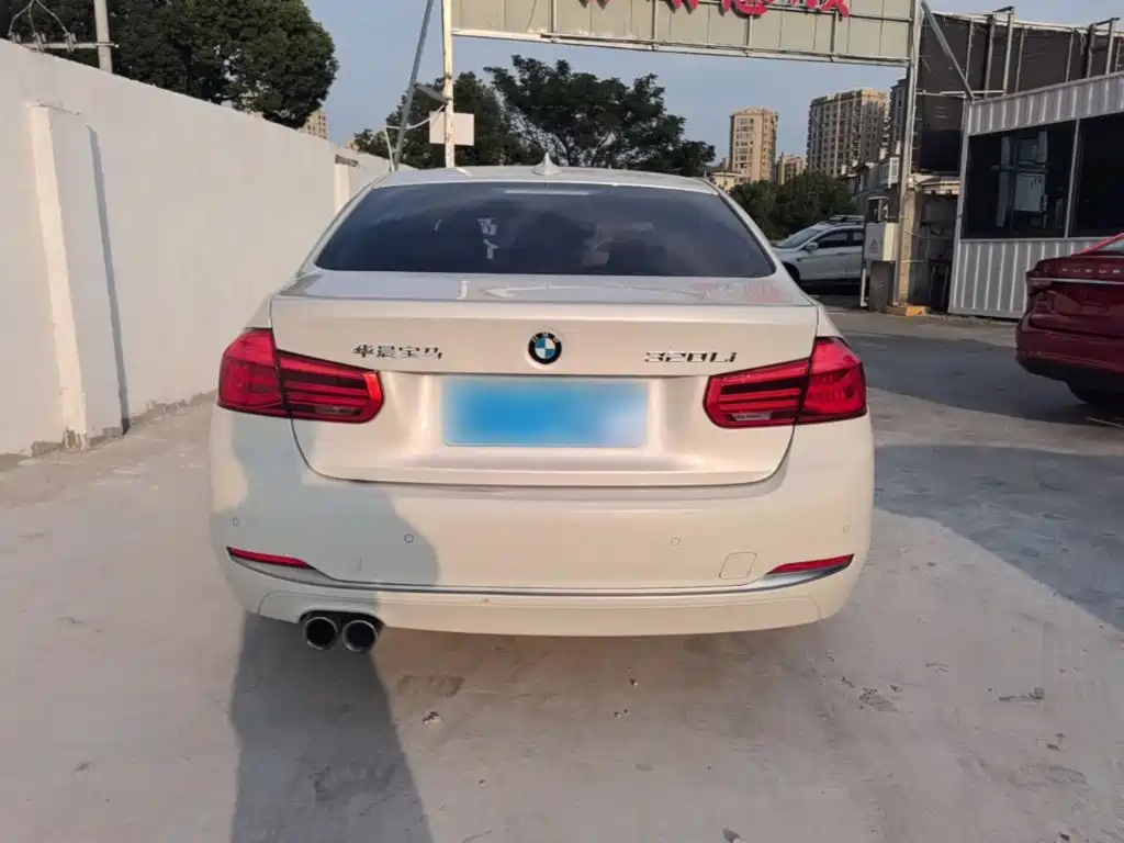 BMW 3 Series — миниатюра 6