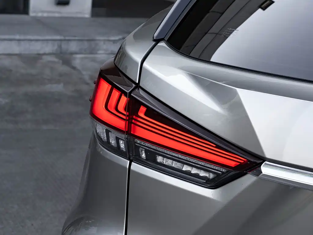 Lexus RX — миниатюра 7