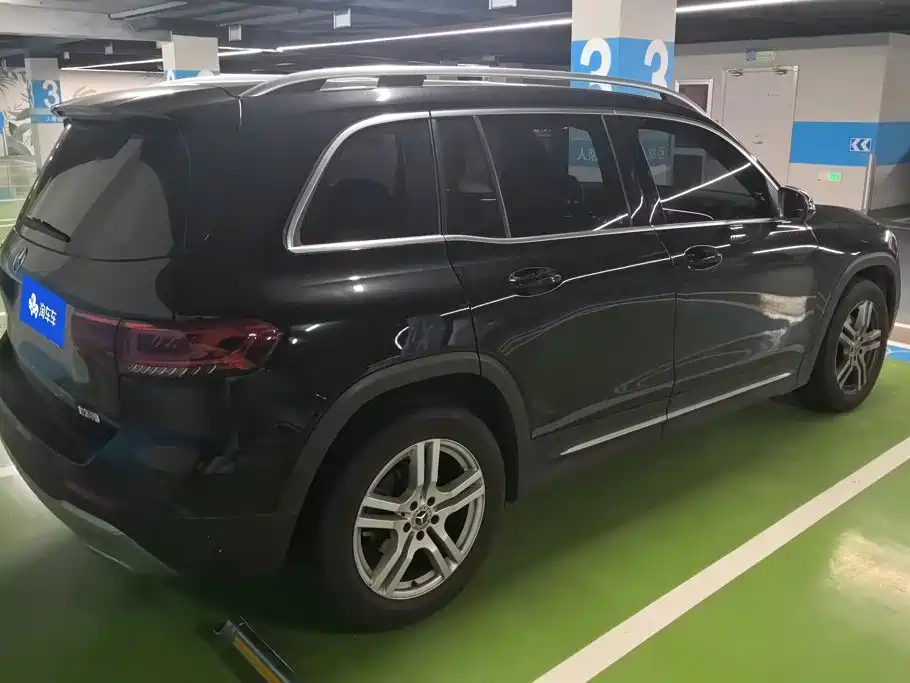 Mercedes-Benz GLB — миниатюра 3