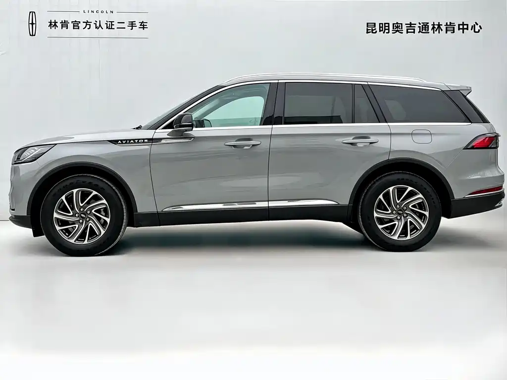 Lincoln Aviator — миниатюра 3