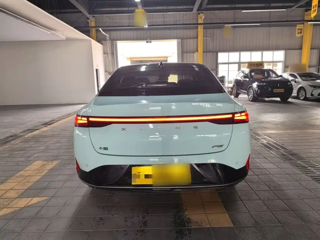 XPeng P5 — миниатюра 6