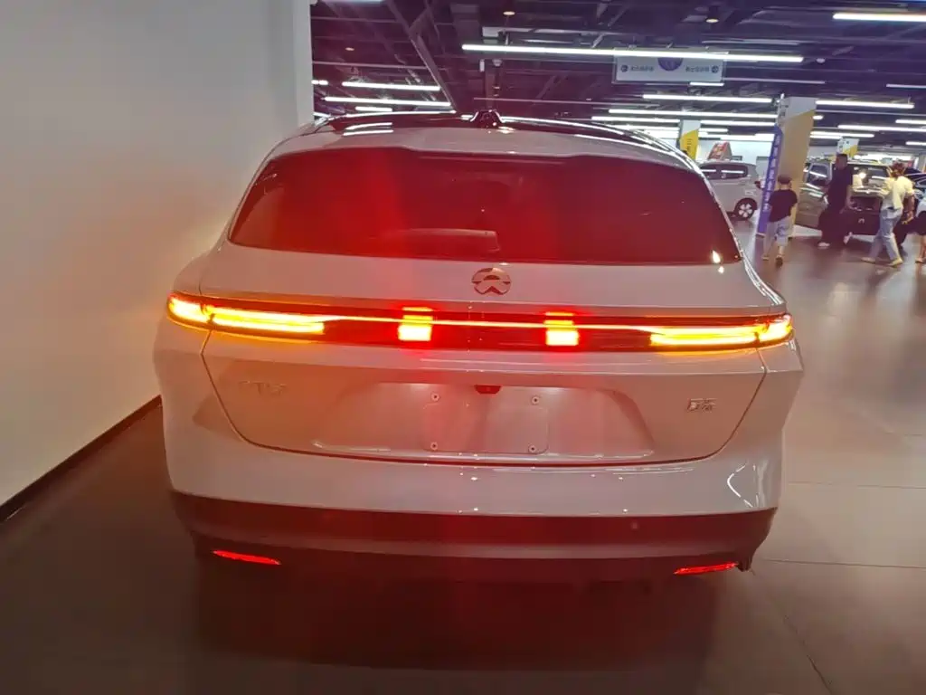 NIO ET5T — миниатюра 6