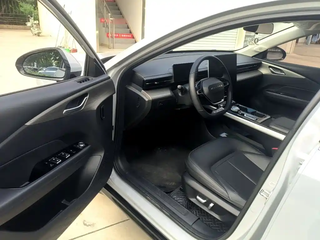Wuling Xingguang — миниатюра 16
