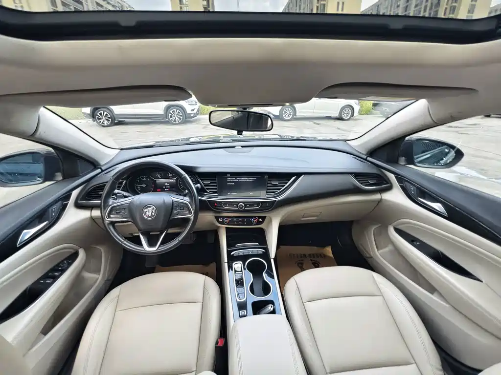 Buick Regal — миниатюра 12
