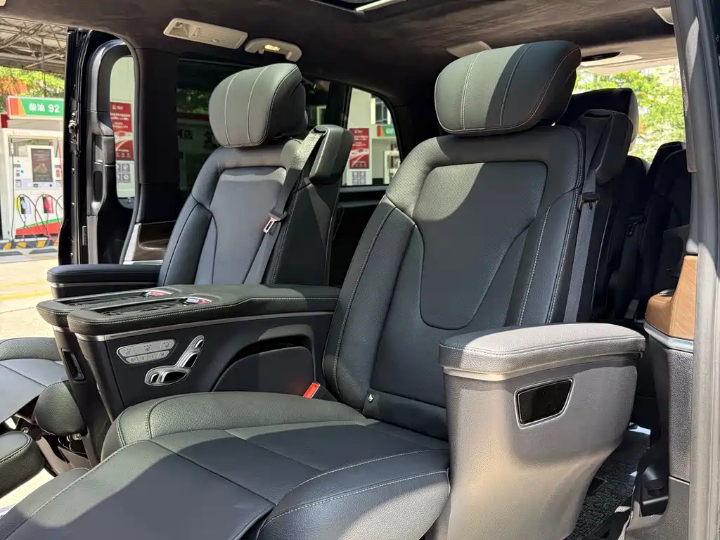 Mercedes-Benz V-Class — миниатюра 20