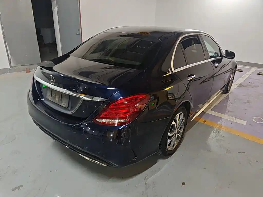 Mercedes-Benz C-Class — миниатюра 7