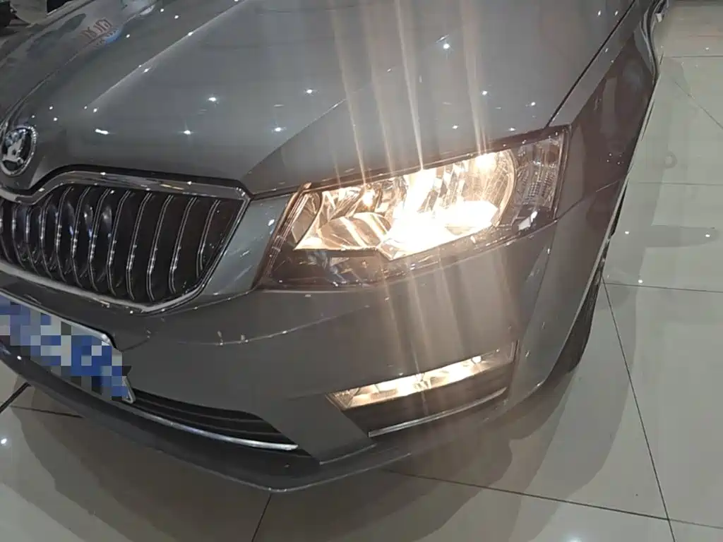 Skoda Octavia — миниатюра 24