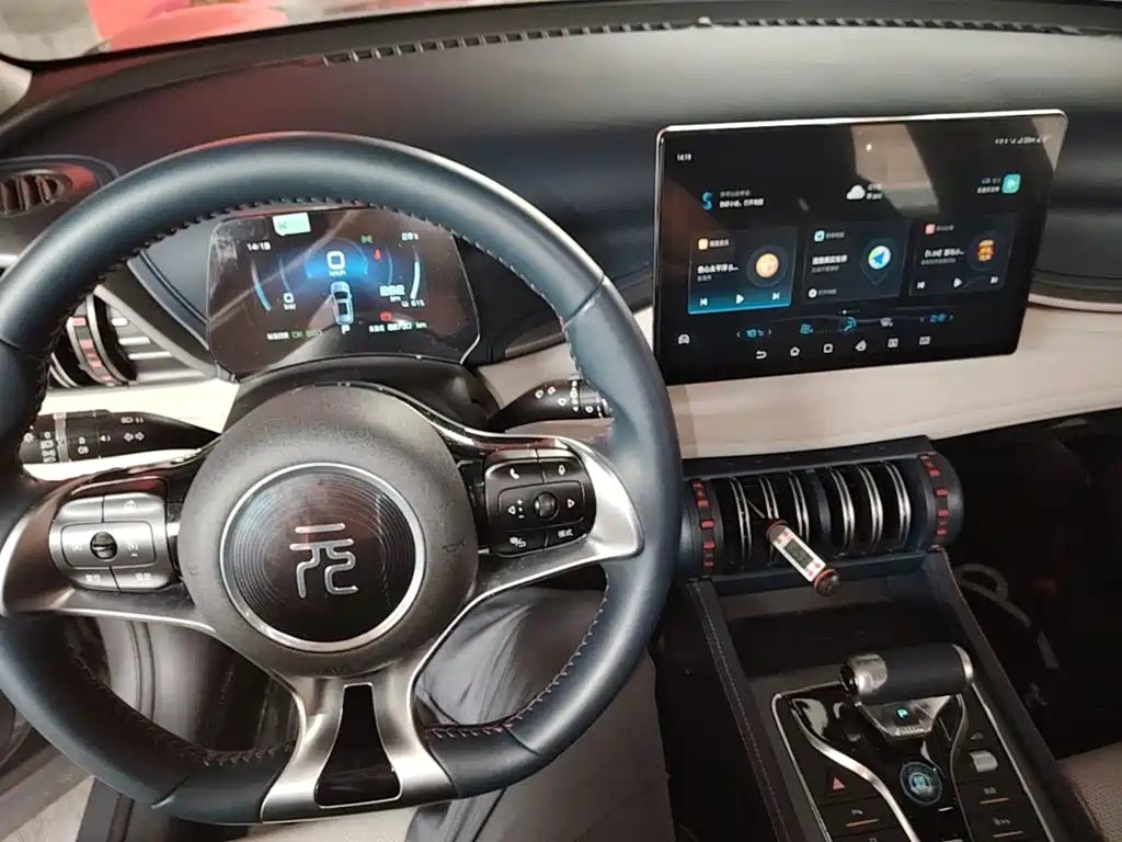 BYD Yuan Plus — миниатюра 6