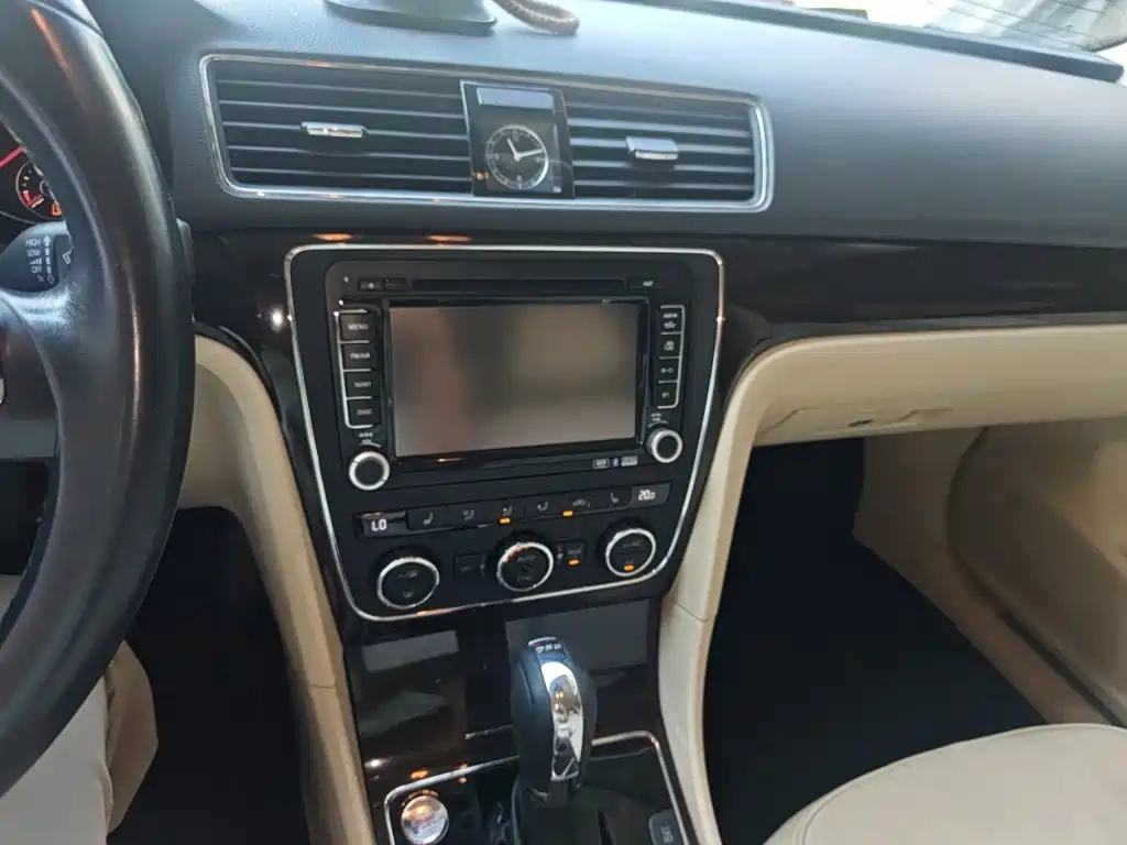 Volkswagen Passat — миниатюра 9