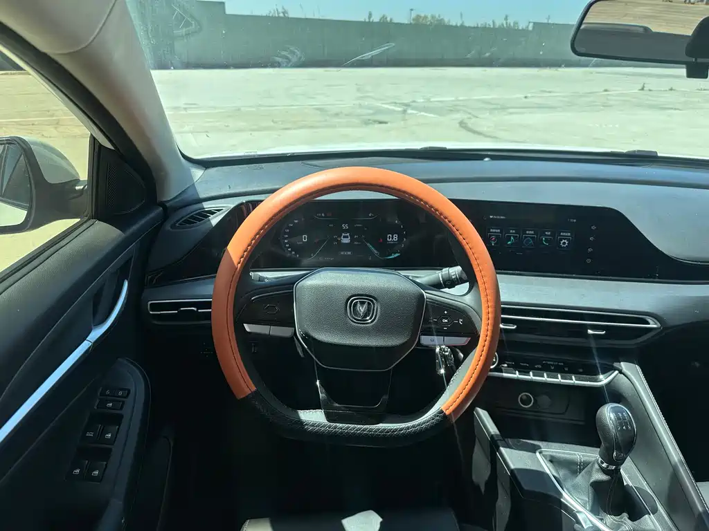 Changan Eado 2025 PLUS 1.5L MT Luxury