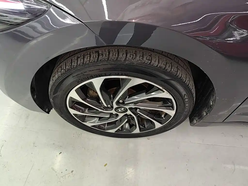 Hyundai Elantra — миниатюра 23