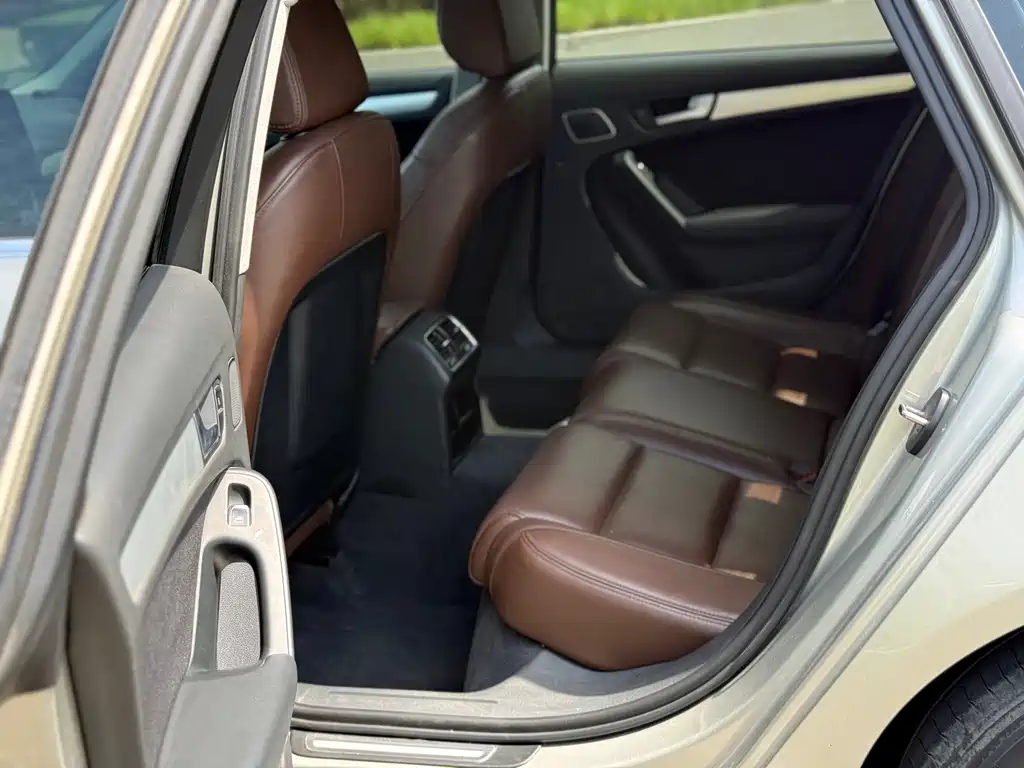 Audi A4L — миниатюра 8