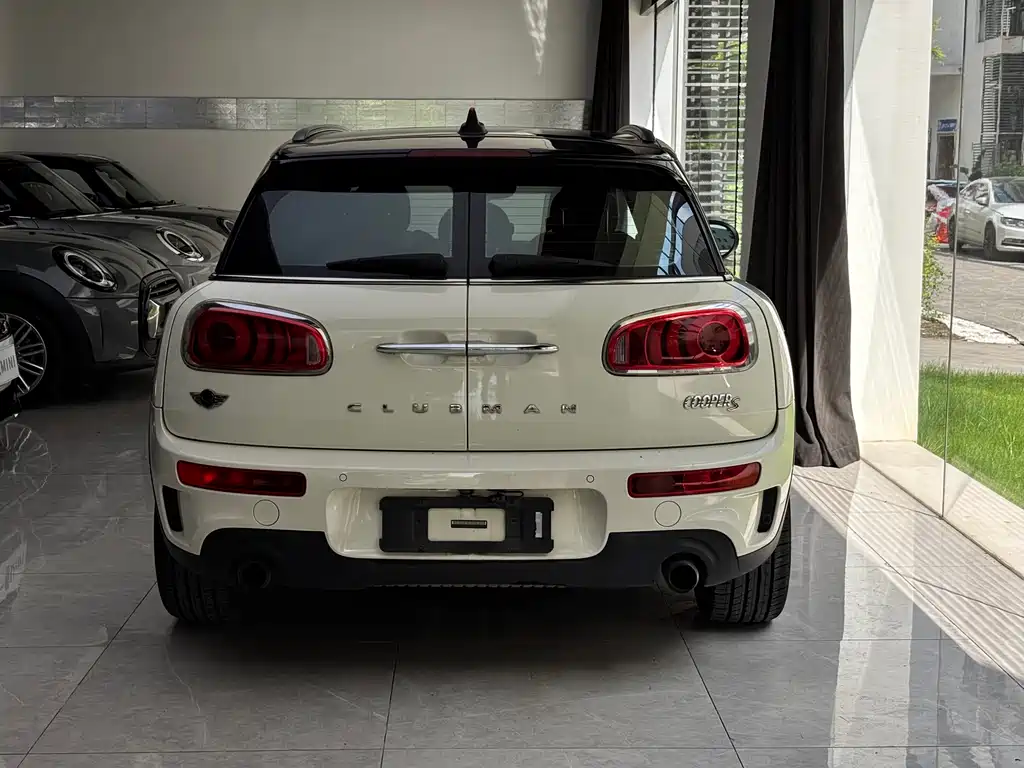 MINI Mini Clubman — миниатюра 4
