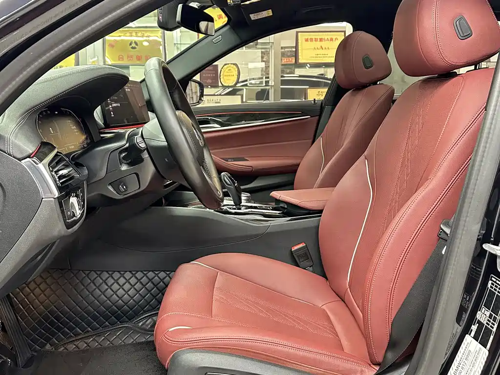 BMW 5 Series — миниатюра 8