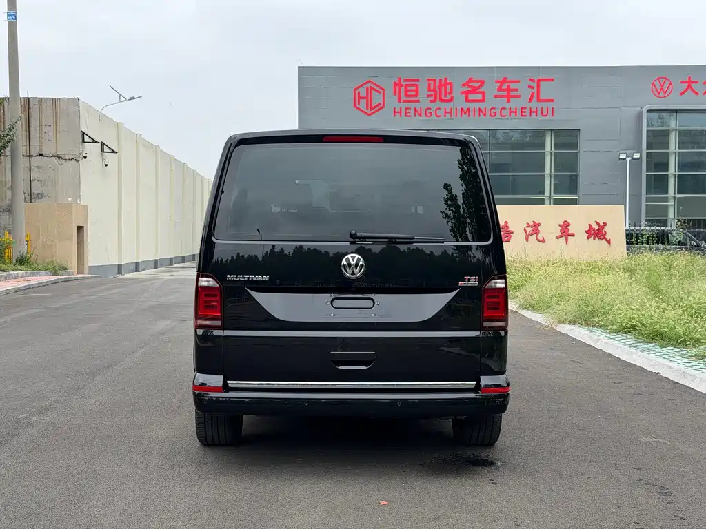 Volkswagen Multivan — миниатюра 6