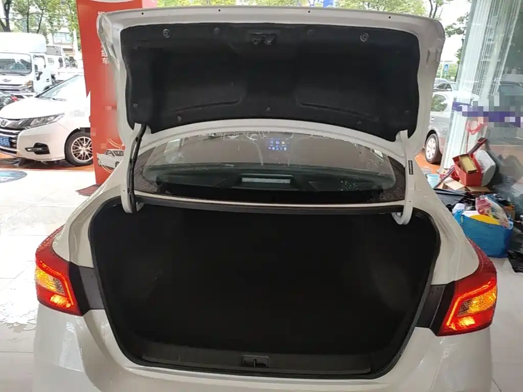 Nissan Sylphy — миниатюра 19