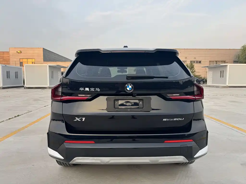 BMW X1 2023 sDrive20Li X