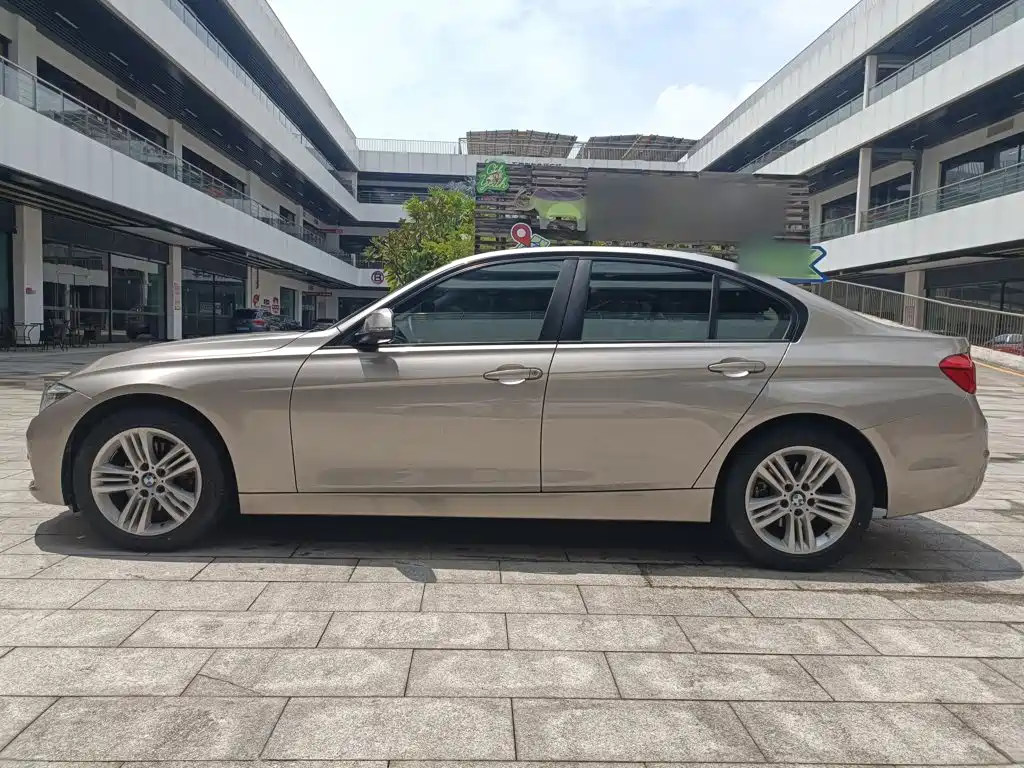 BMW 3 Series — миниатюра 7