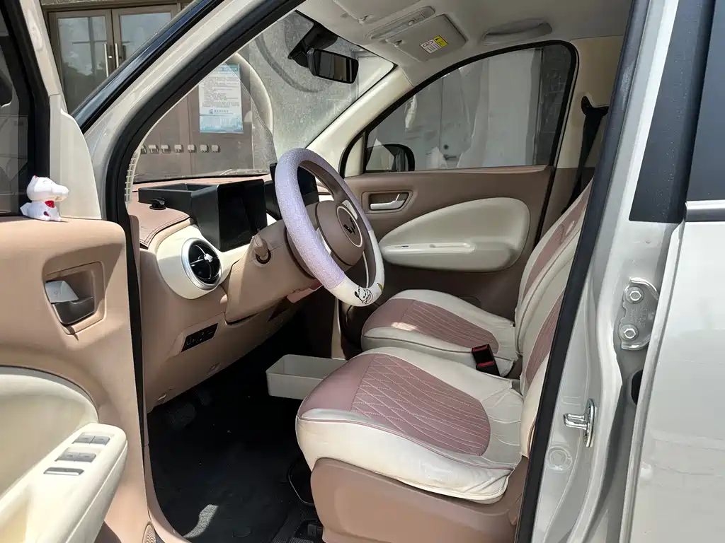 Wuling MINIEV — миниатюра 8