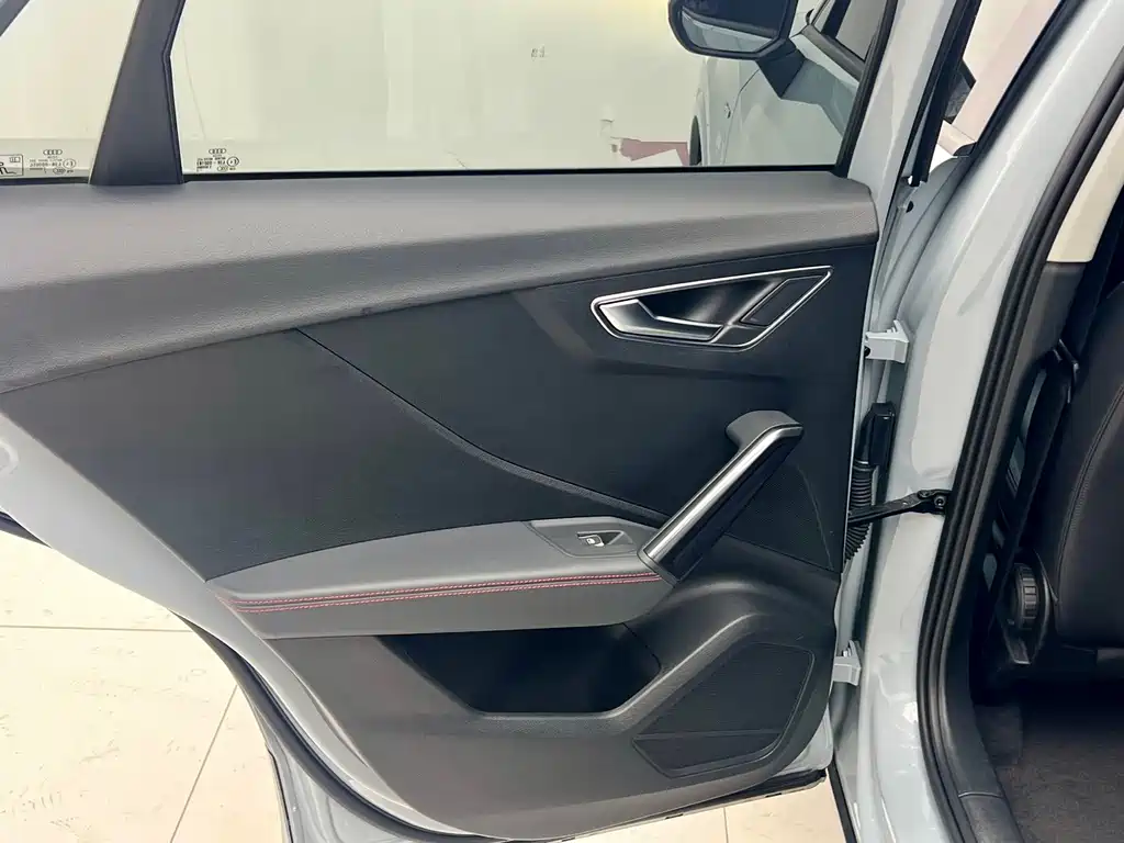Audi Q2L — миниатюра 14