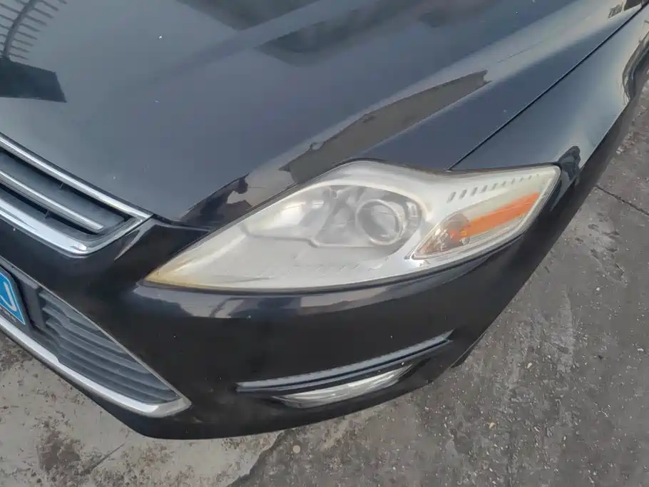 Ford Mondeo — миниатюра 5