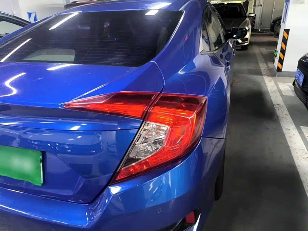 Honda Civic — миниатюра 8