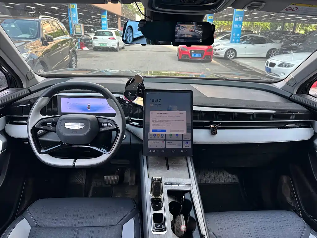 Geely Boyue L — миниатюра 8