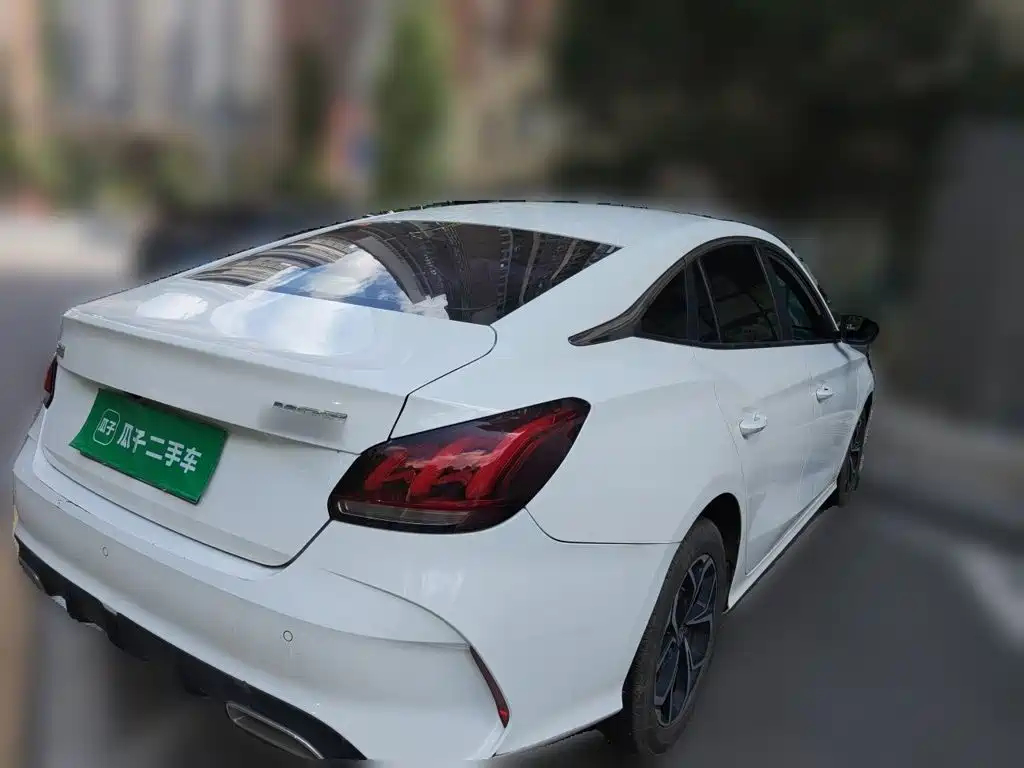 MG MG5 — миниатюра 4