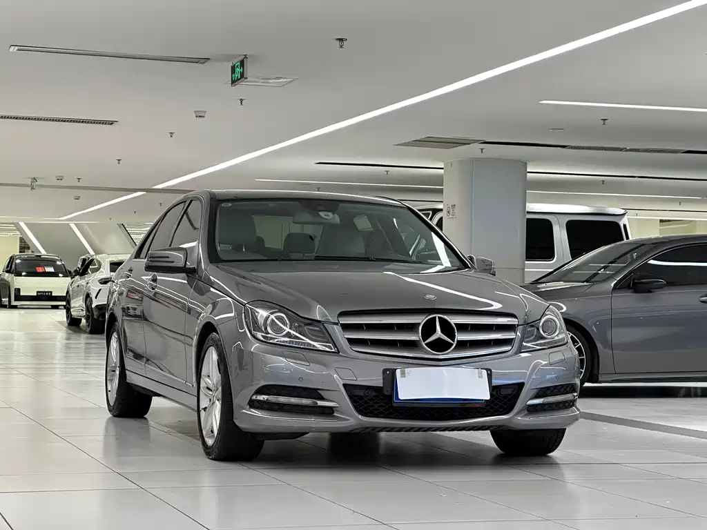 Mercedes-Benz C-Class — миниатюра 3
