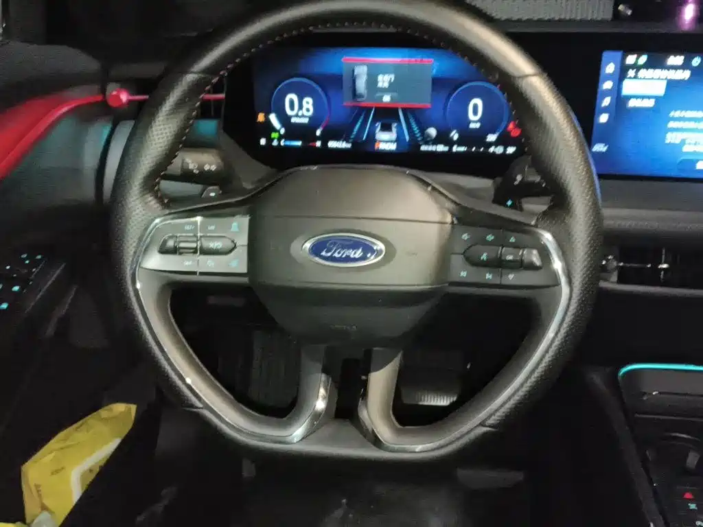 Ford Evos — миниатюра 7