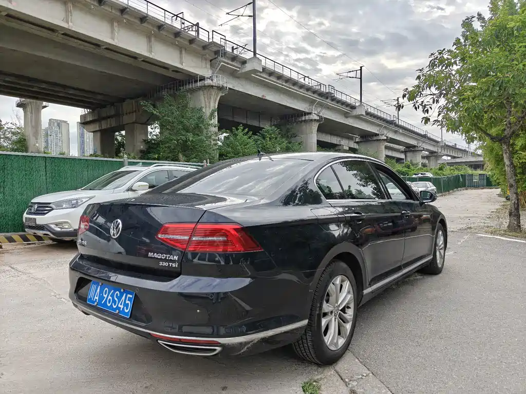Volkswagen Magotan — миниатюра 4