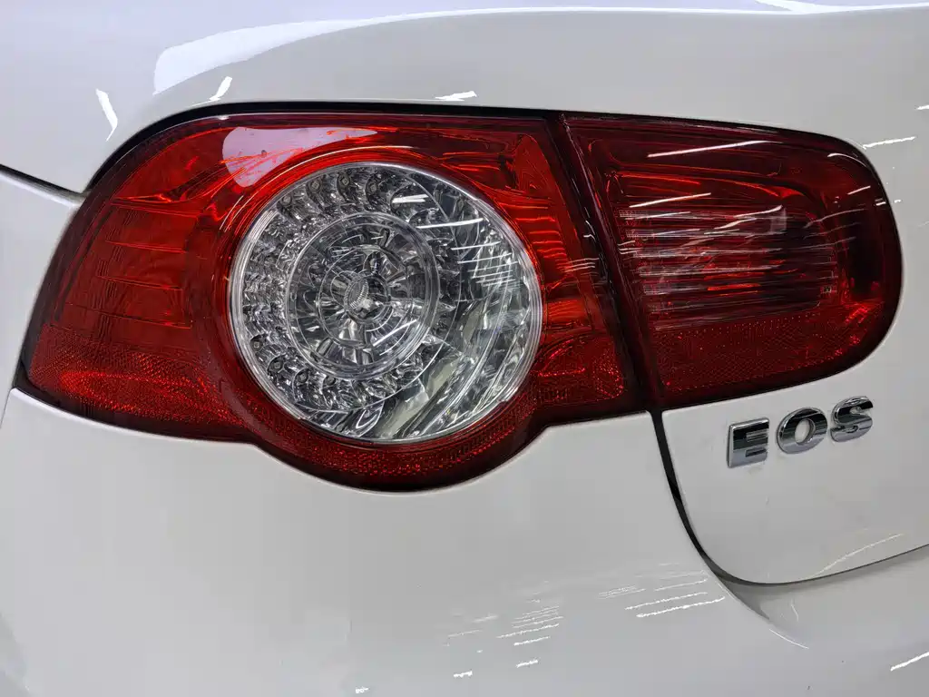 Volkswagen Eos — миниатюра 11