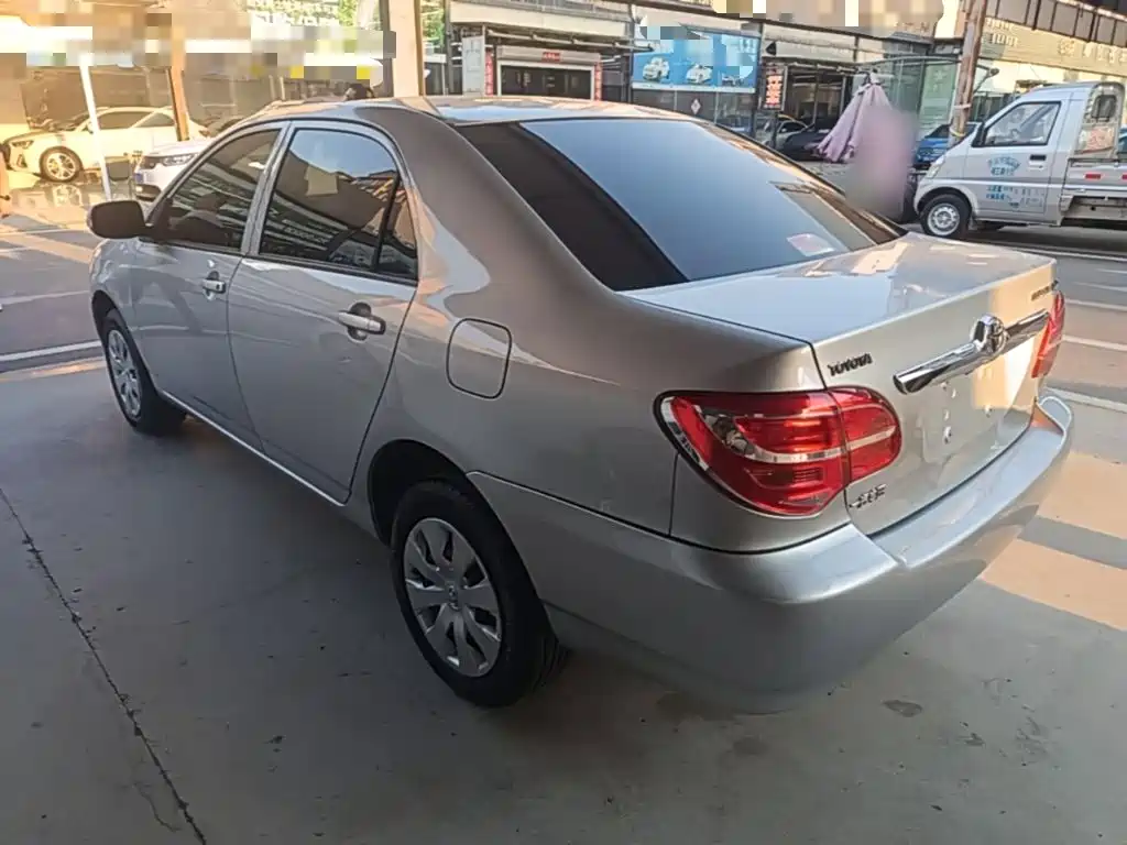 Toyota Corolla — миниатюра 5