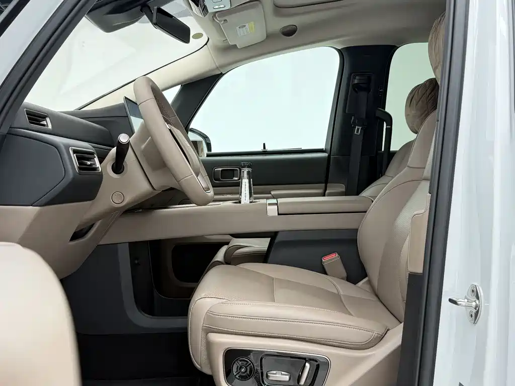 Li Auto Li MEGA — миниатюра 6