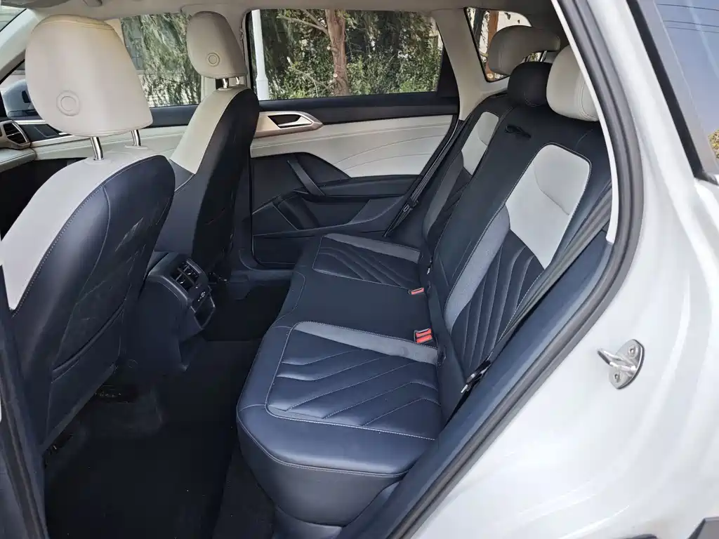 Volkswagen Tharu - фото 12
