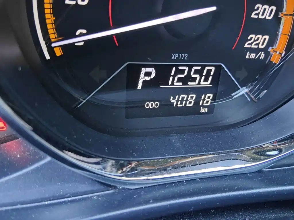 Toyota Yaris L — миниатюра 8