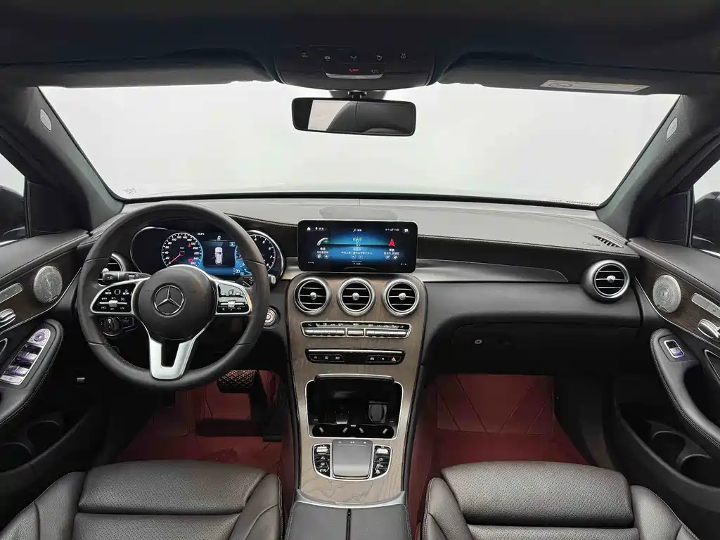 Mercedes-Benz GLC — миниатюра 8