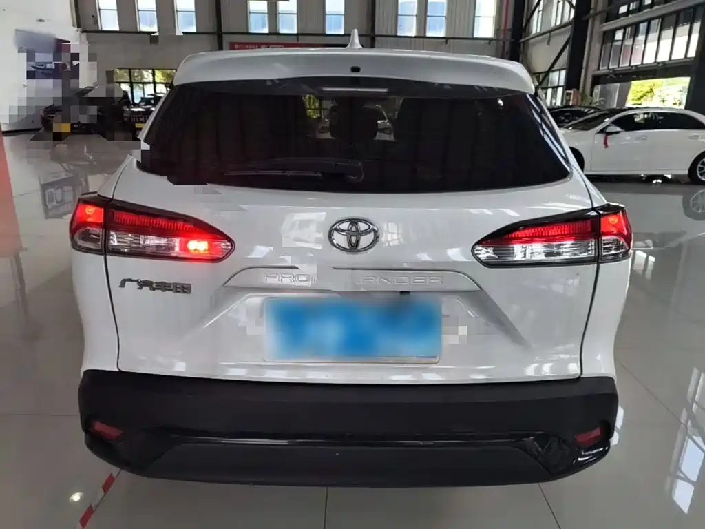 Toyota Frontlander — миниатюра 6
