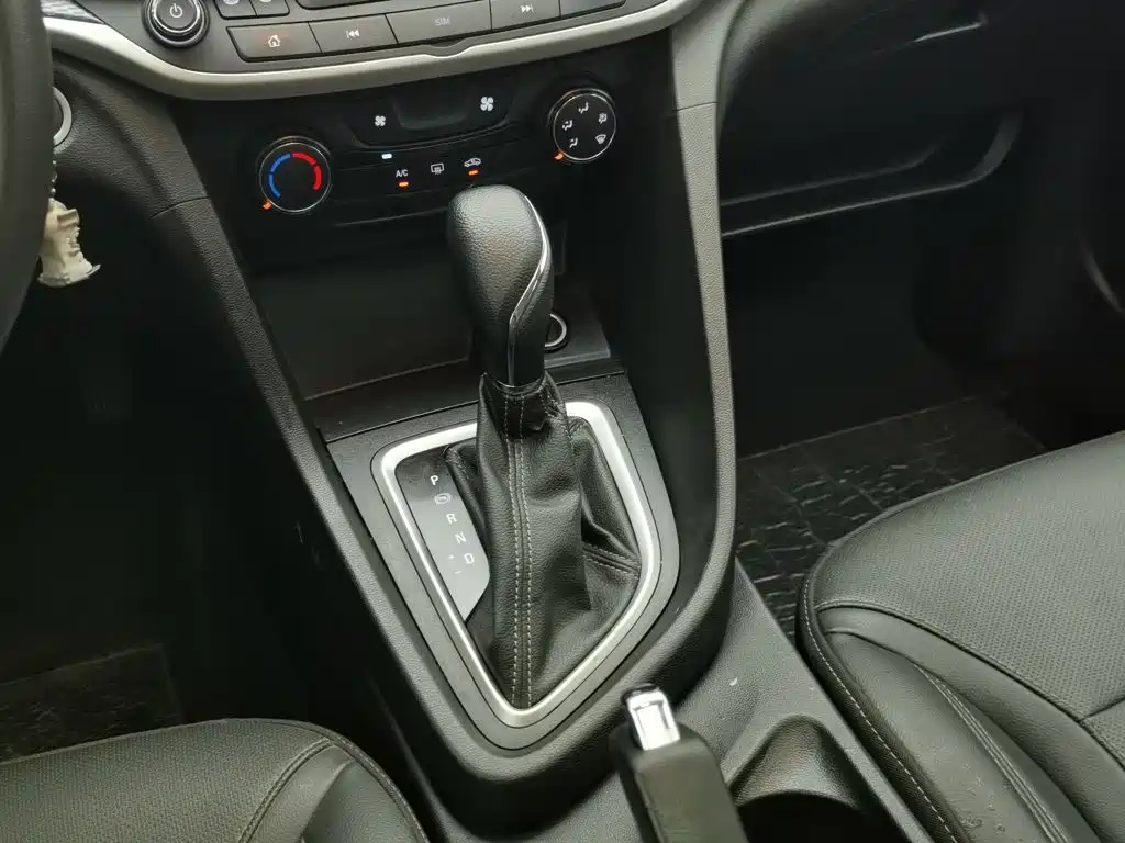 Buick Excelle — миниатюра 13