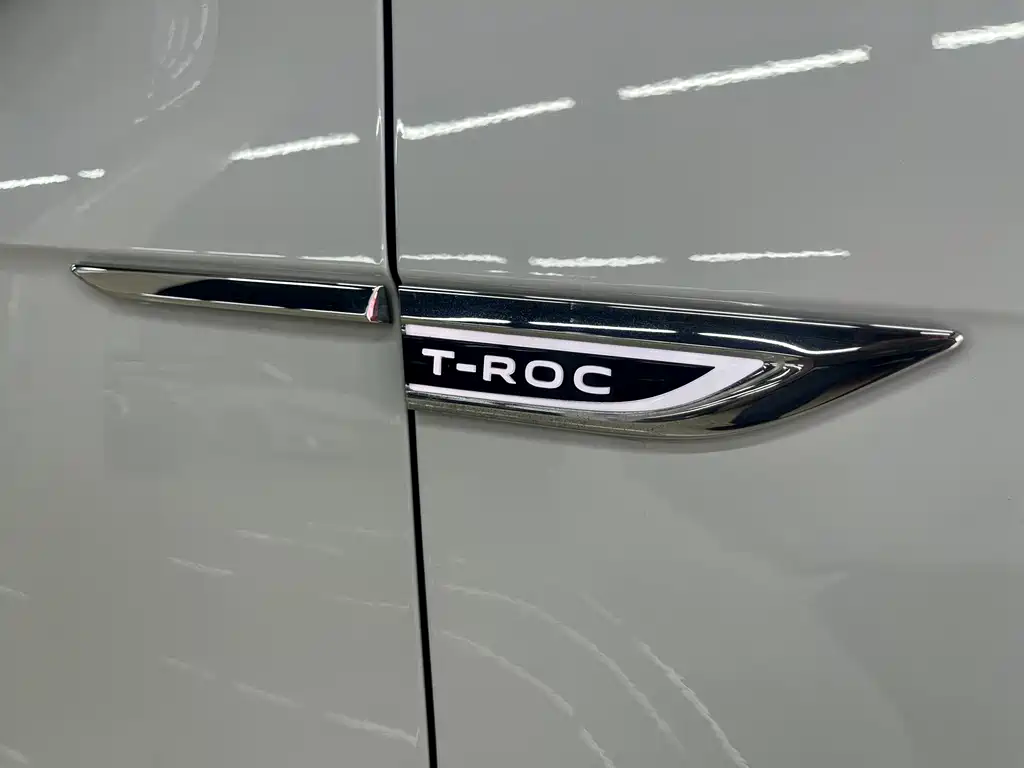 Volkswagen T-Roc — миниатюра 9