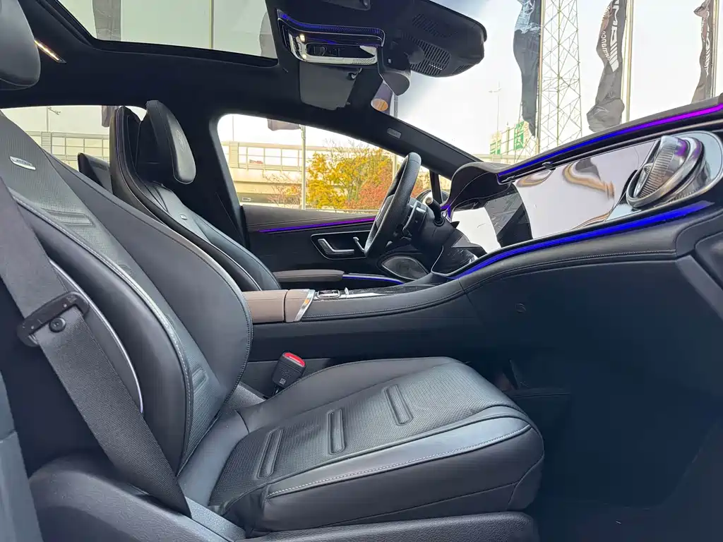 MERCEDES-BENZ EQS AMG